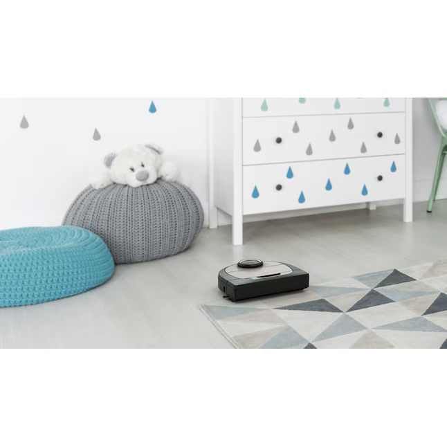 Neato Robotics D7 Connected Auto Charging Pet Robotic Vacuum, D702 #2560579  *HD2507, Retail: $599.99, FINAL PRICE: $399.99 + TAX