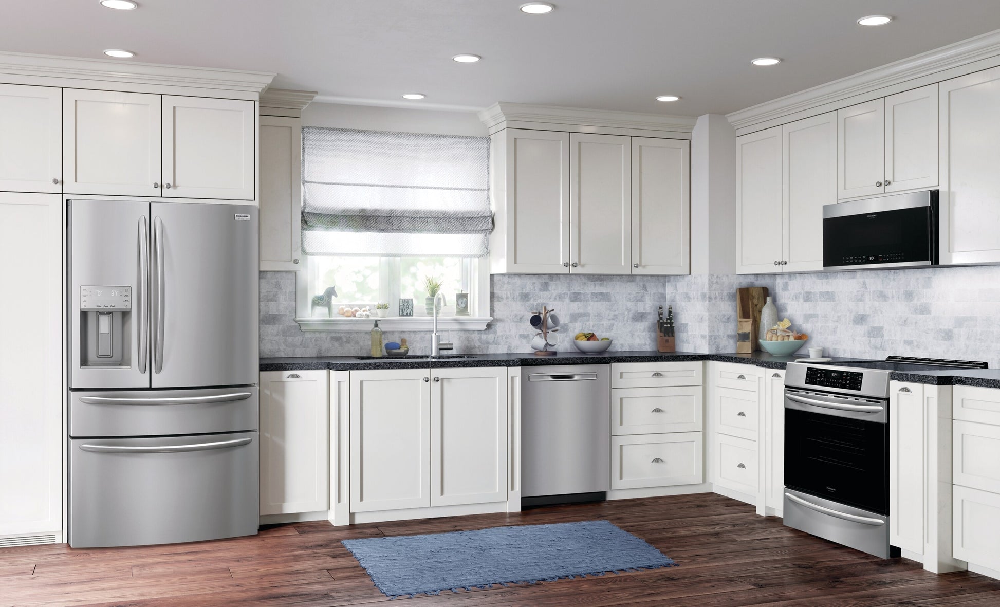 Frigidaire Gallery 1.9-cu ft Over-the-Range Microwave with Sensor Cooking ( Fingerprint Resistant Stainless Steel )