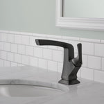 Delta Vesna Single Handle Centerset Bathroom Faucet in Chrome, 15789LF, MRSP: $220.4, FINAL PRICE: $ + TAX