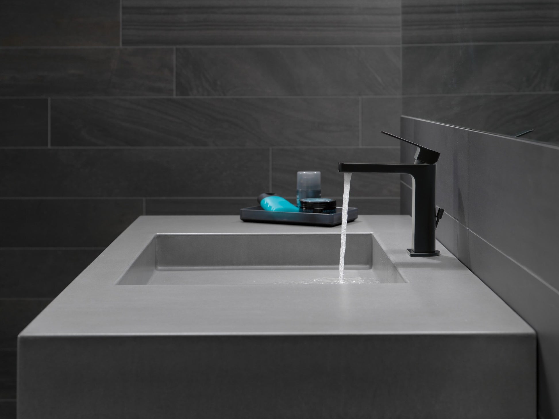 Peerless Xander Single-Handle Lavatory Faucet in Matte Black, P1519LF-BL, MRSP: $156, FINAL PRICE: $59.99 + TAX