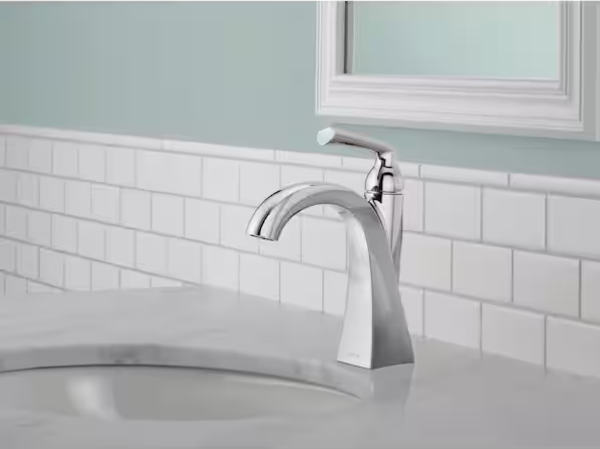 Delta Pierce Single Handle Centerset Faucet in Chrome, 15899LF, MSRP: $74.48, FINAL PRICE: $39.99 + TAX