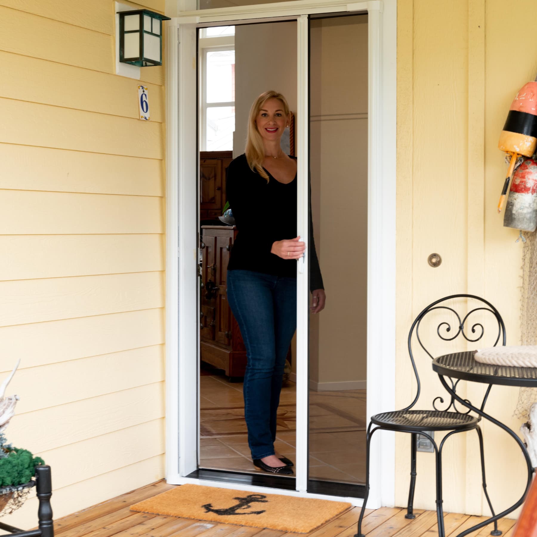 LARSON Brisa Universal reversible Retractable Screen door 36-in x 80-in Black Aluminum Single (Handle Included)