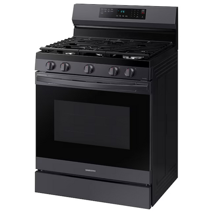 Samsung 30-in 5 Burners 6-cu ft Self-cleaning Air Fry Convection Oven Freestanding Natural Gas Range (Fingerprint Resistant Black Stainless Steel), NX60A6511SG/AA *BD
