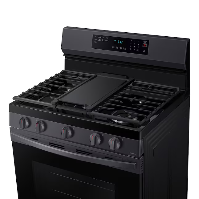 Samsung 30-in 5 Burners 6-cu ft Self-cleaning Air Fry Convection Oven Freestanding Natural Gas Range (Fingerprint Resistant Black Stainless Steel), NX60A6511SG/AA *BD