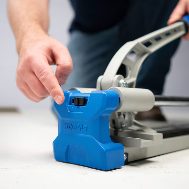 Kobalt 24-in Ceramic Tile Cutter Kit, 67818  #2523371  *JR2512, Retail: $99.98, FINAL PRICE: $59.99 + TAX