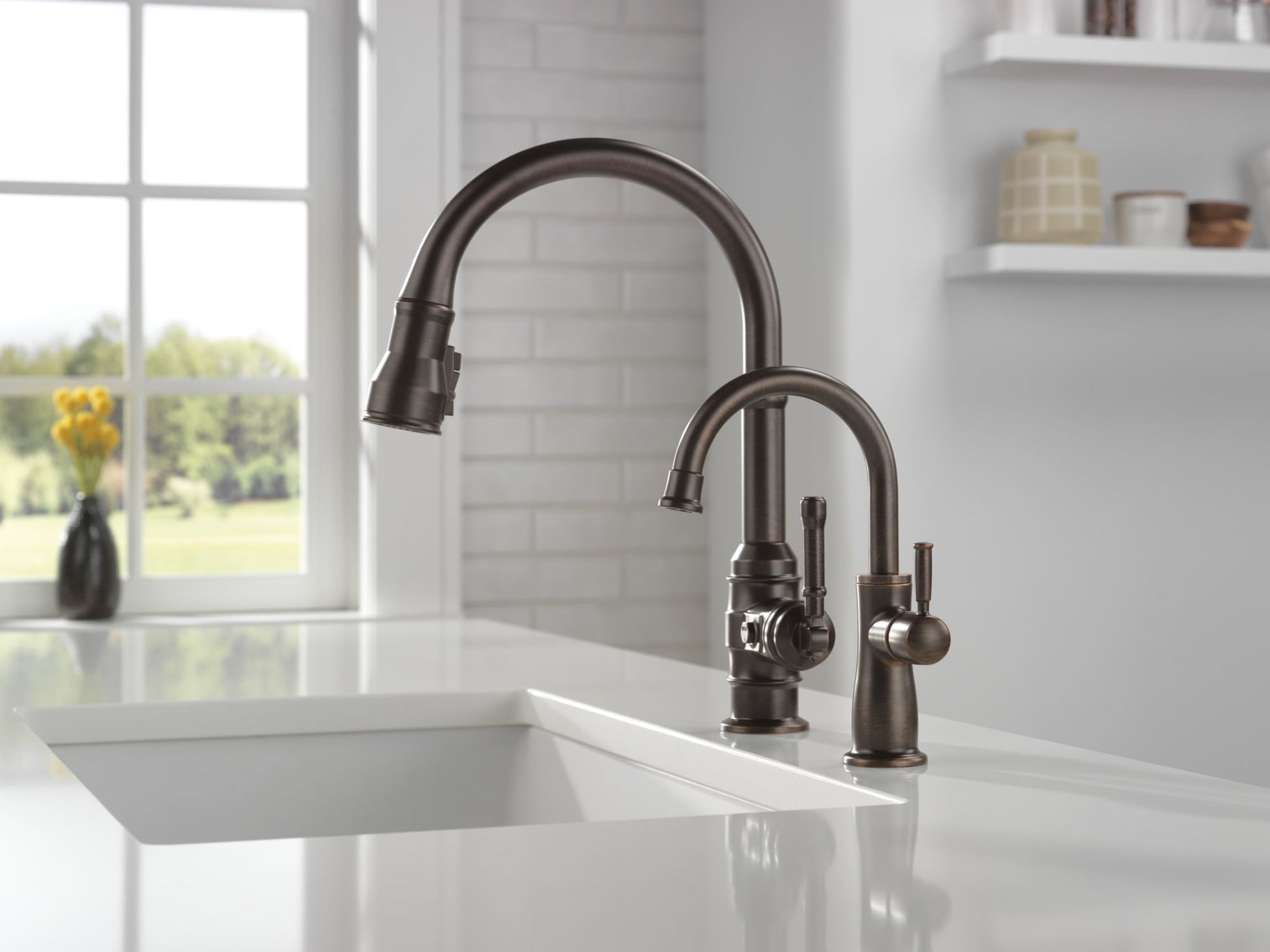 Delta Traditional Beverage Faucet in Venetian Bronze