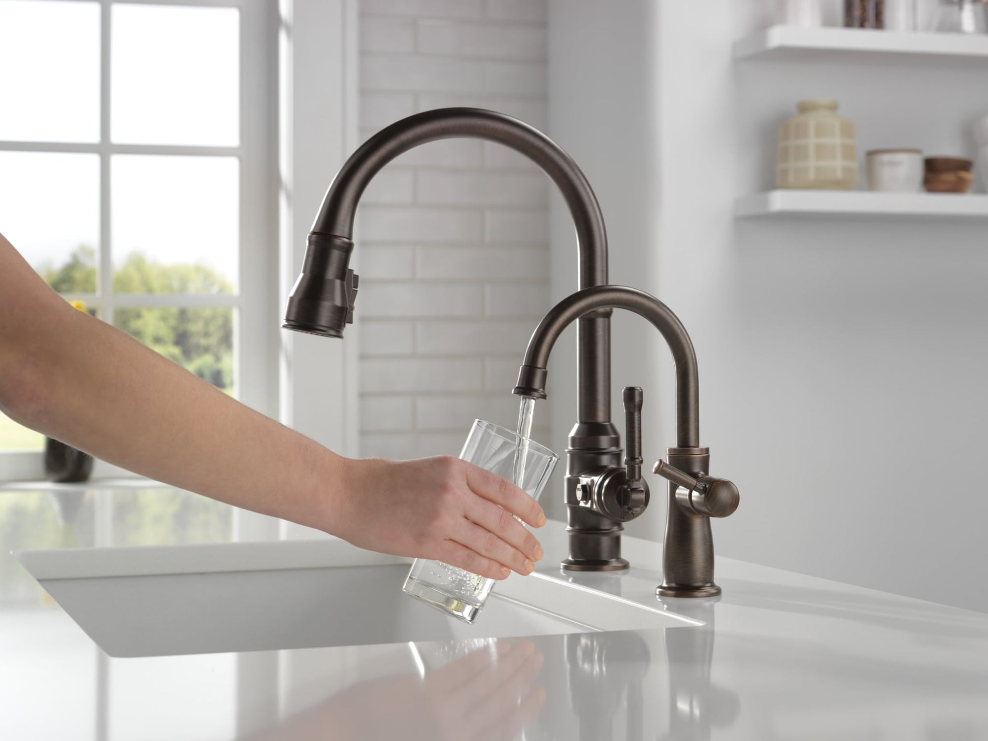 Delta Traditional Beverage Faucet in Venetian Bronze