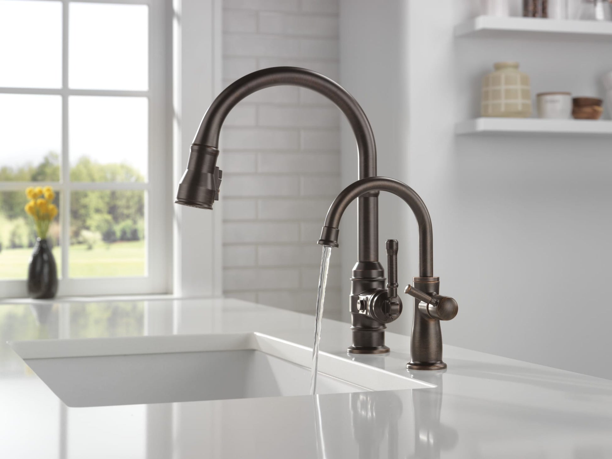 Delta Traditional Beverage Faucet in Venetian Bronze