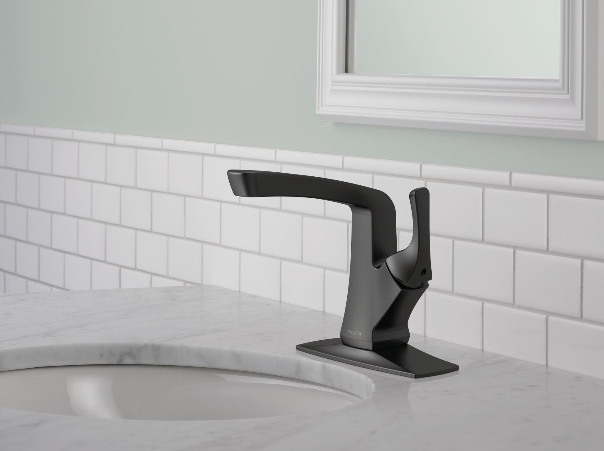 Delta Vesna Single Handle Centerset Bathroom Faucet in Chrome, 15789LF, MRSP: $220.4, FINAL PRICE: $ + TAX