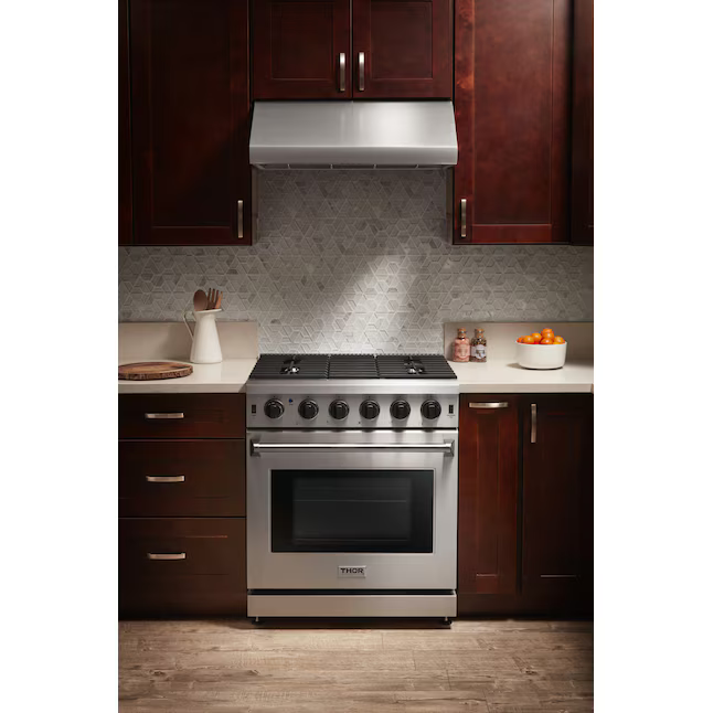 Thor Kitchen 30-in 5 burners 4.5-cu ft Freestanding Liquid Propane Gas Range (Stainless Steel), LRG3001ULP *JR2510, Retail: $2,799.00, FINAL PRICE: $1,799.99 + TAX