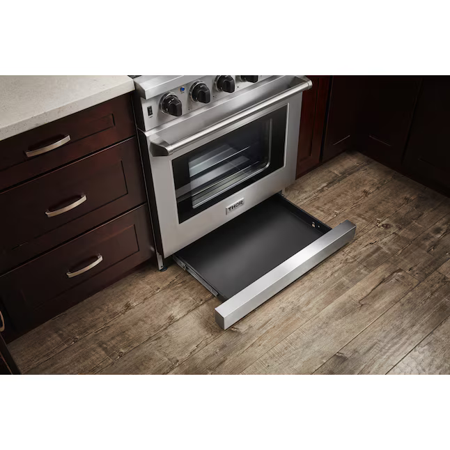 Thor Kitchen 30-in 5 burners 4.5-cu ft Freestanding Liquid Propane Gas Range (Stainless Steel), LRG3001ULP *JR2510, Retail: $2,799.00, FINAL PRICE: $1,799.99 + TAX