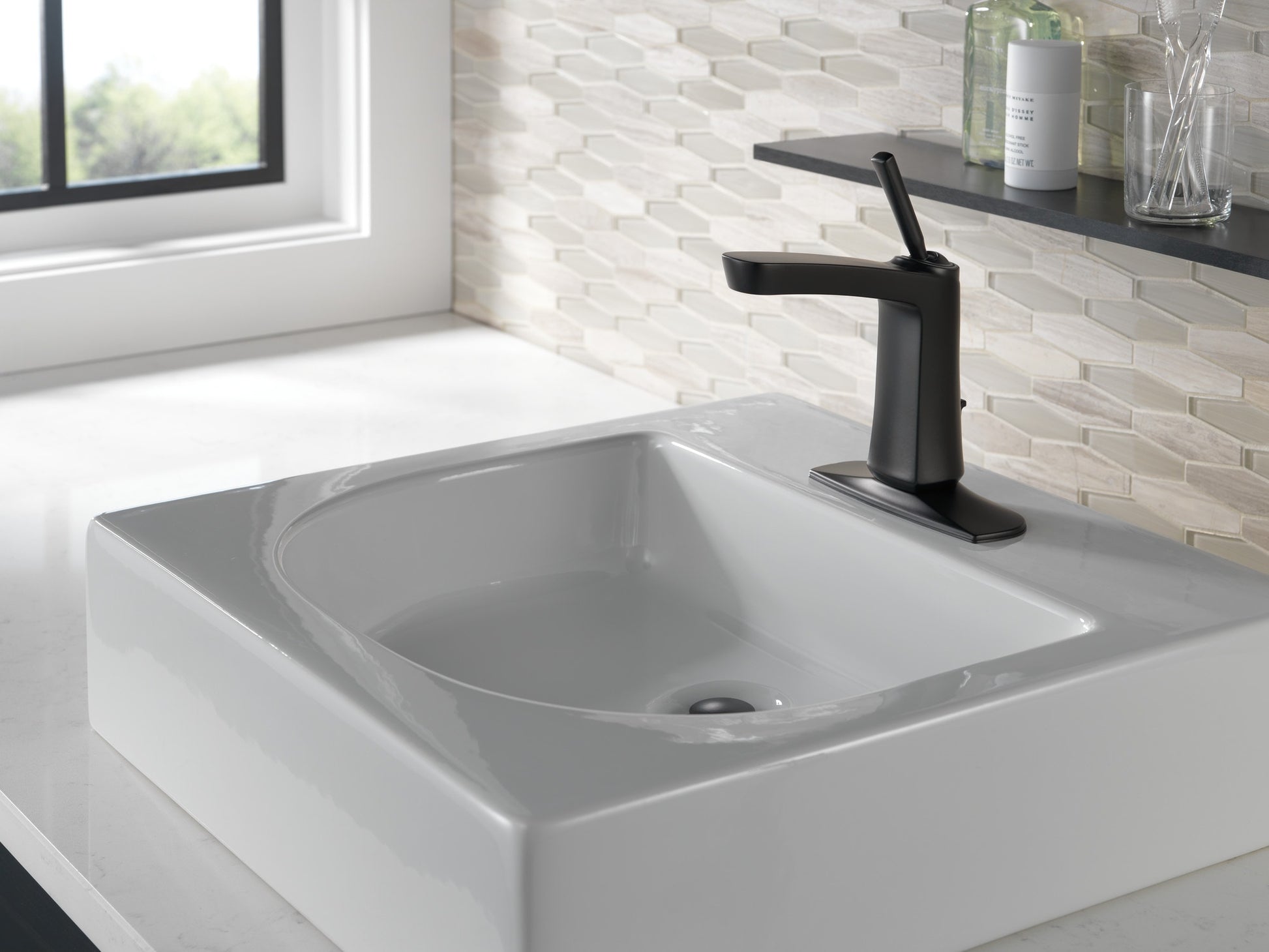 Delta Vesna Single Handle Centerset Bathroom Faucet in Matte Black, 15989LF-BL, MRSP: $331.75, FINAL PRICE: $ + TAX