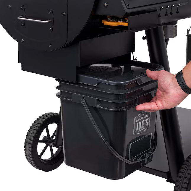 Oklahoma Joe's Rider DLX 900: L 906-Sq. in Black Pellet Grill, 22202154 *JR2509, Retail: $999.00, FINAL PRICE: $529.99 + TAX