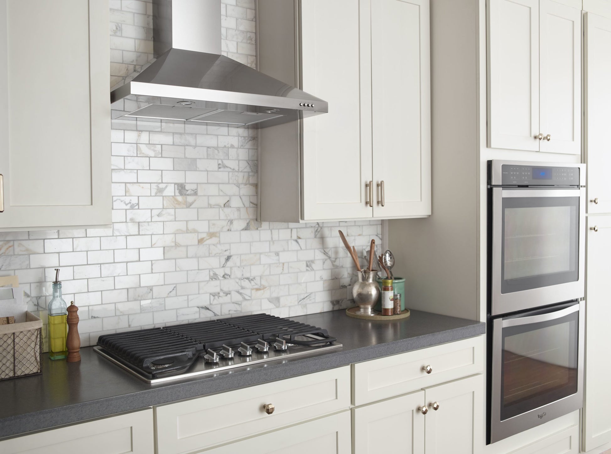 Whirlpool 30 inch Convertible 400.0-CFM Recirculating Stainless Steel Wall-Mounted Range Hood