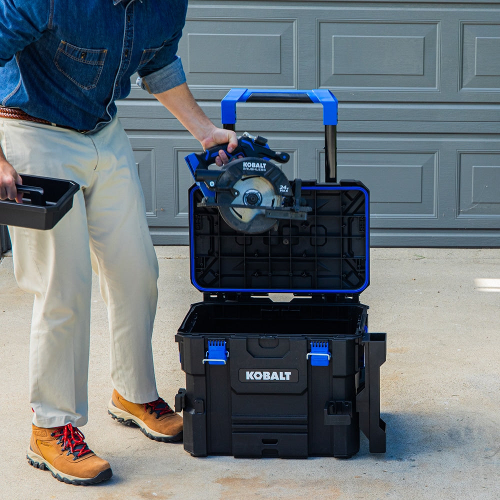 Kobalt CASESTACK 21.5-in W x 26.7-in H x 17.2-in D Black Plastic Rolling Tool Box [FBM-100]