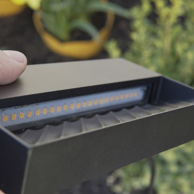 Harbor Breeze Plug-in Black LED Outdoor Deck light, RETAIL: $24.98, FINAL PRICE: $13.99 + TAX