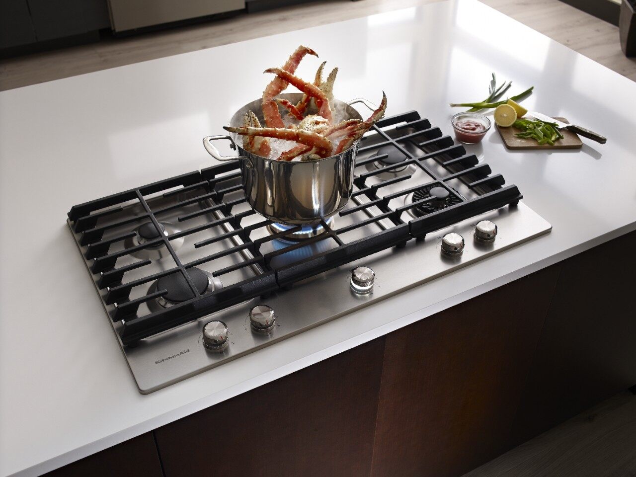 KitchenAid 36-in 5 burners Stainless steel Gas Cooktop (Griddle Included)