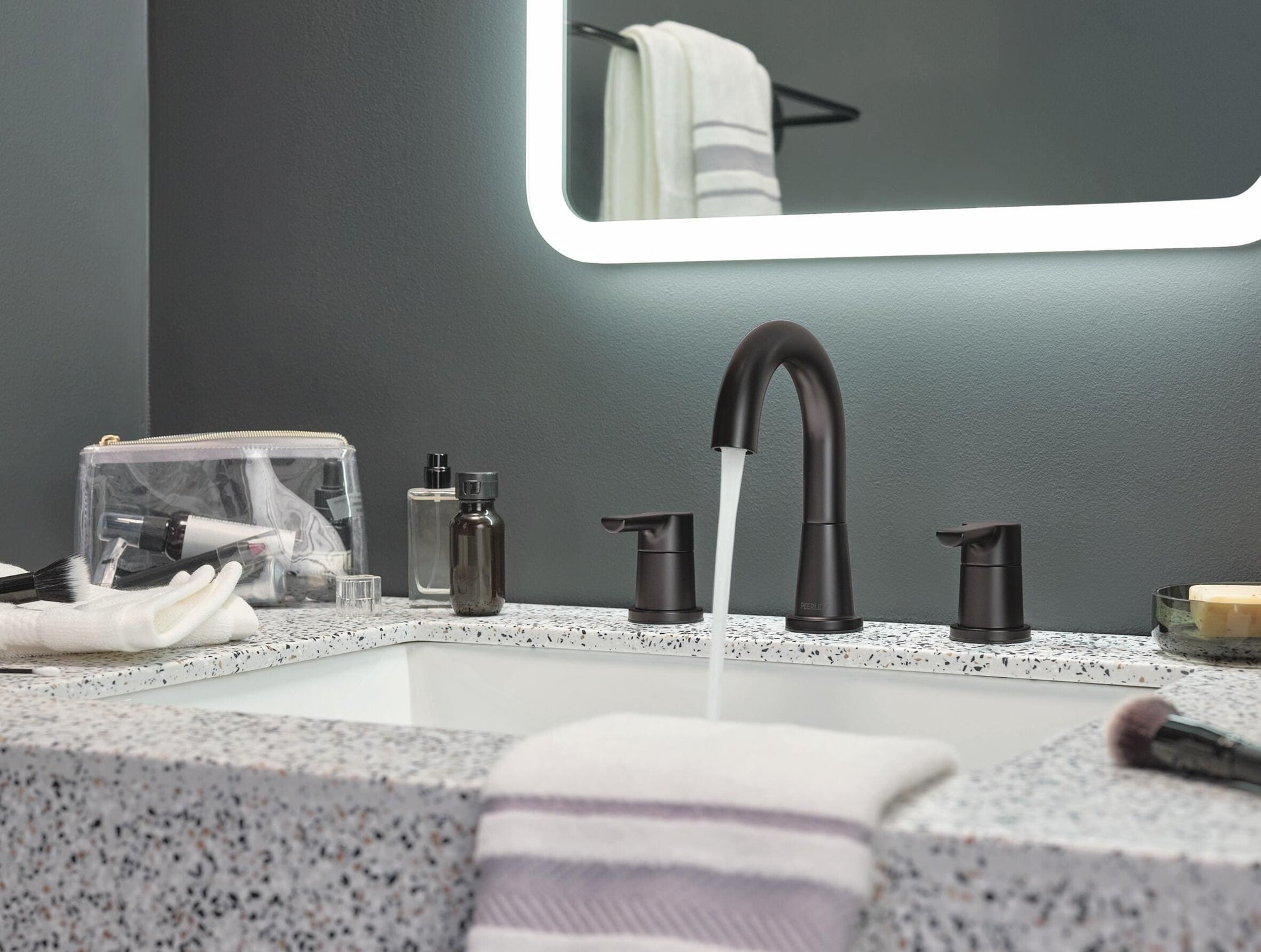 Flute  Single Two Handle Widespread Lavatory Faucet