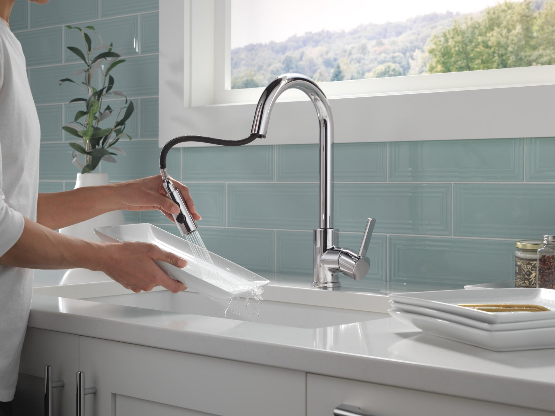 Peerless Precept Single-Handle Pull-Down Kitchen Faucet in Chrome