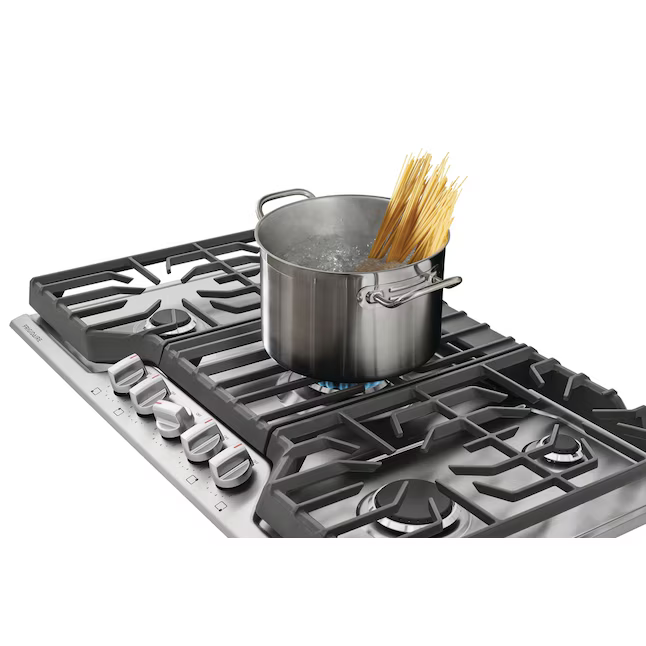 Frigidaire 36-in 5 burners Stainless Steel Gas Cooktop, FCCG3627AS *JR2508, Retail: $1,099.00, FINAL PRICE: $579.99 + TAX