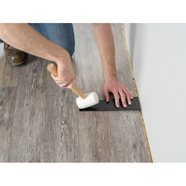 Project Source Flooring 4-pc Installation Kit, 59278  #3487579 *JR2509, Retail: $23.98, FINAL PRICE: $19.99 + TAX