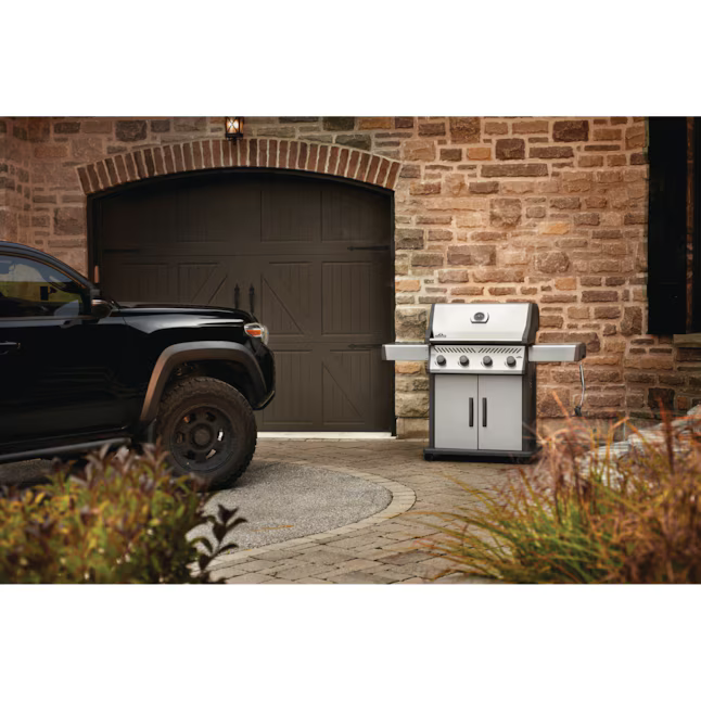 Rogue XT Stainless Steel 4-Burner Liquid Propane Gas Grill with Integrated Smoker Box, RXT525PSS-1-A *HD2509, Retail: $899.00, FINAL PRICE: $ + TAX