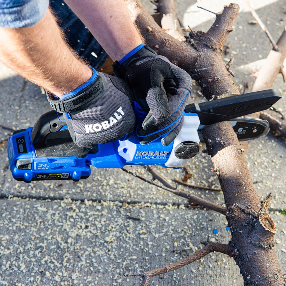 Kobalt 24-volt 6-in Battery 2.0 Ah Chainsaw Battery Included Charger Included [FBM-107]