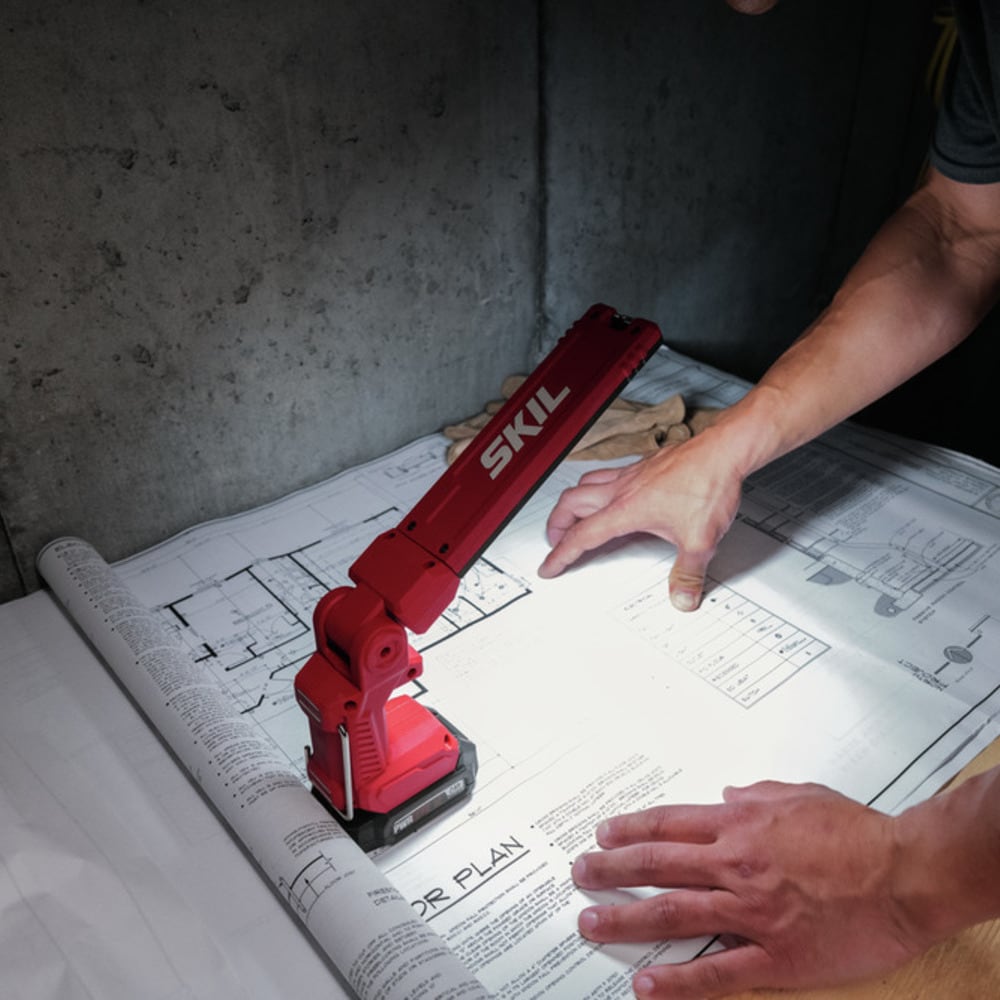SKIL PWR CORE 12 12-volt Lithium ion (Li-ion) Cordless 600-Lumen LED Rechargeable Power Tool Flashlight (Tool only)