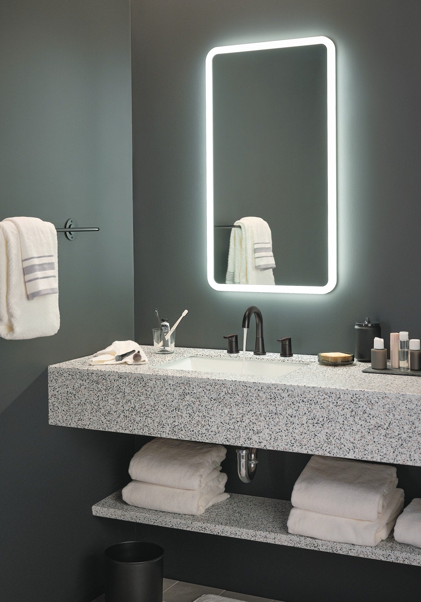 Flute  Single Two Handle Widespread Lavatory Faucet