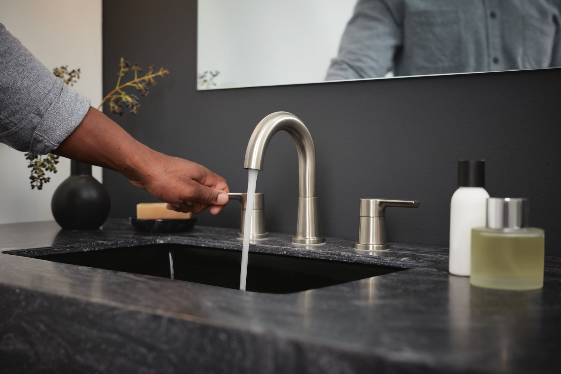 Flute  Single Two Handle Widespread Lavatory Faucet
