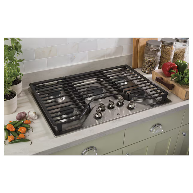 GE 30-in 5 burners Stainless Steel Gas Cooktop, JGP5030SLSS/3 *JR2510, Retail: $1,499.00, FINAL PRICE: $649.99 + TAX