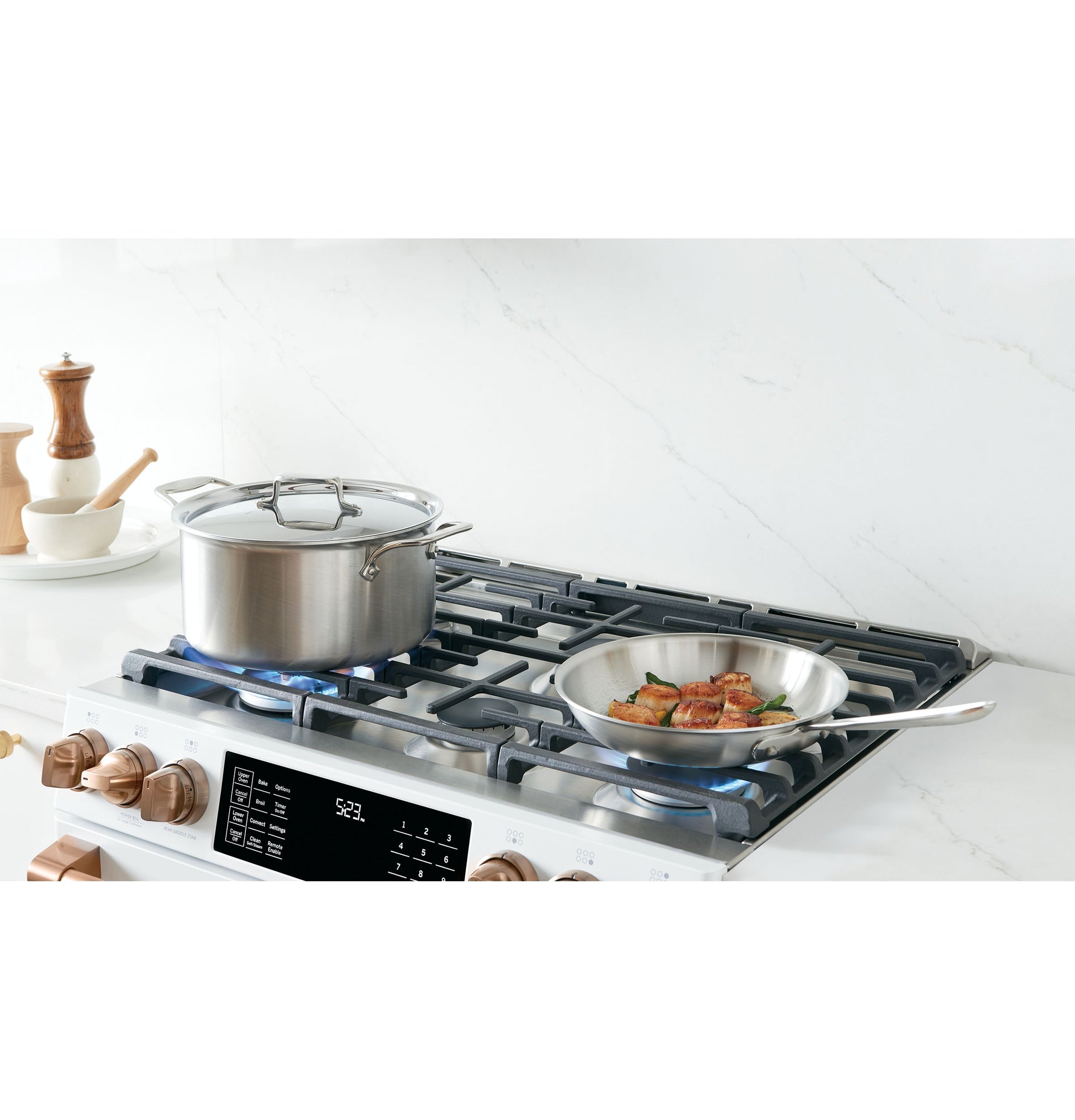 GE Cafe 30-in 4.3-cu ft / 2.7-cu ft Air Fry Convection Oven Slide-In Double Oven Dual Fuel Range ( Matte White with Brushed Bronze