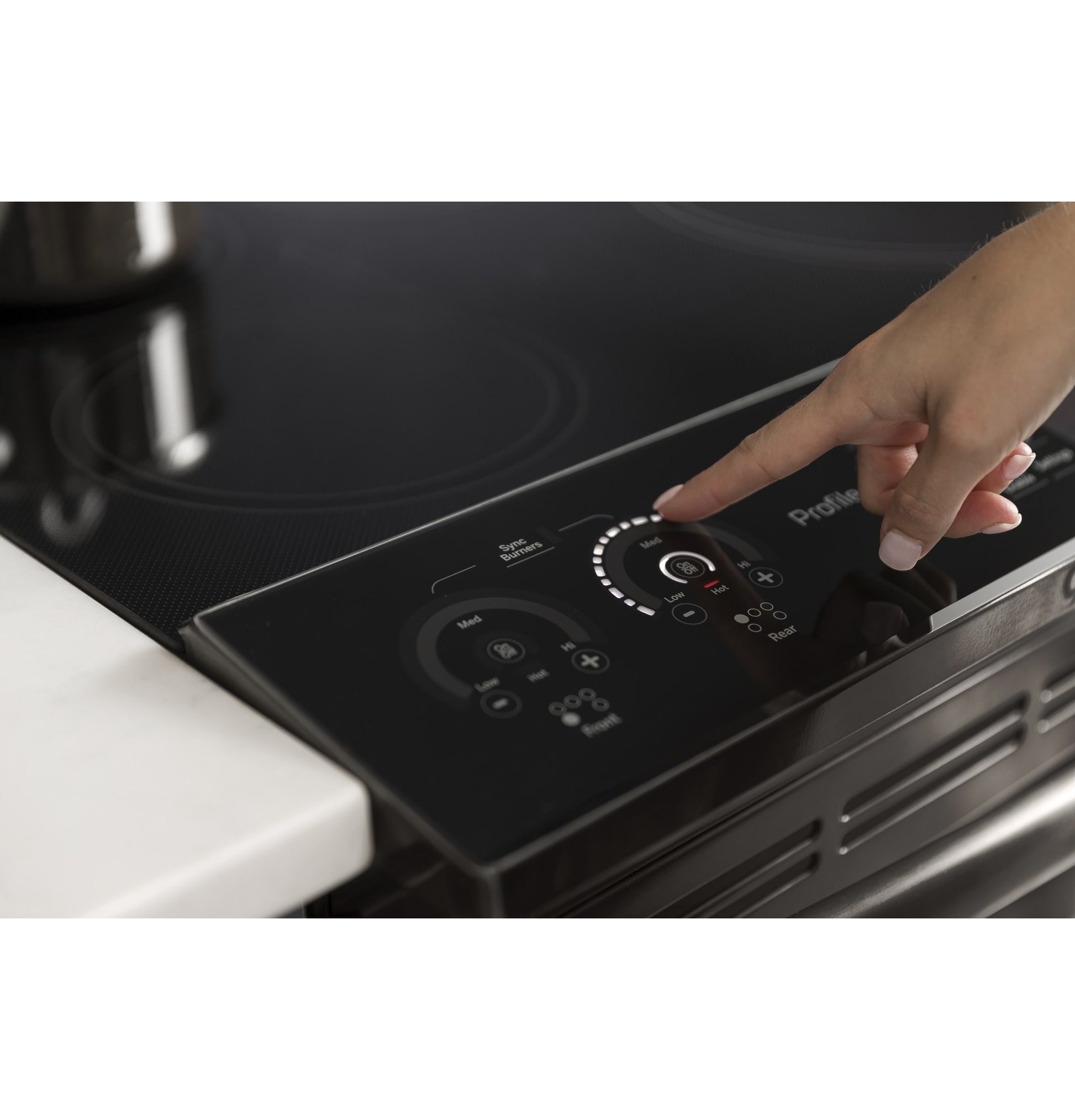 GE Profile 30-in Glass Top 5 burners 4.4-cu ft / 2.2-cu ft Air Fry Convection Oven Slide-In Double Oven Electric Range ( Fingerprint Resistant Stainless Steel )