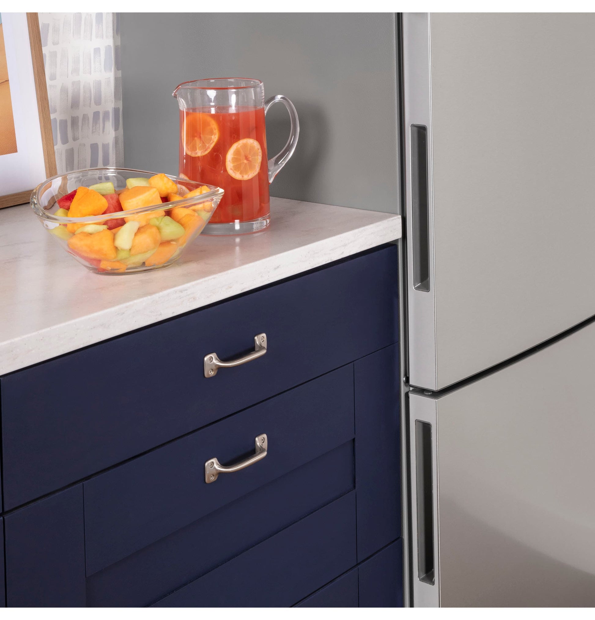 GE 17.7-cu ft Counter-Depth 31-in Wide Bottom-Freezer Refrigerator Fingerprint Resistant Stainless Steel ) ENERGY STAR Certified