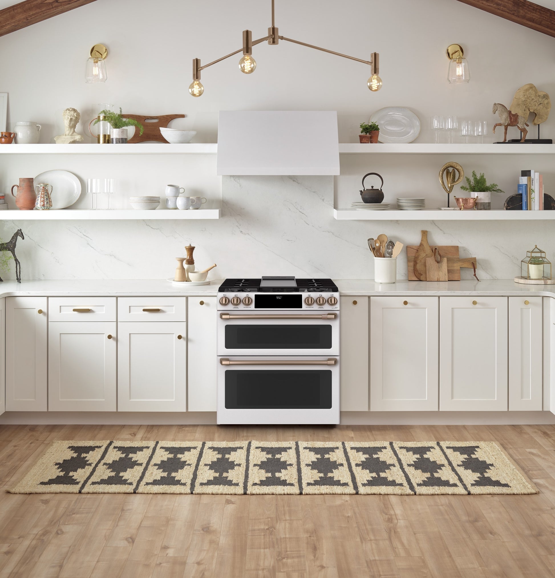 GE Cafe 30-in 4.3-cu ft / 2.7-cu ft Air Fry Convection Oven Slide-In Double Oven Dual Fuel Range ( Matte White with Brushed Bronze