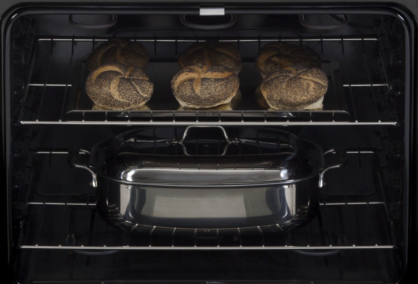 GE 30-in Glass Top 4 burners 4.4-cu ft Drop-In Electric Range ( Black ), JD630ST3SS, FINAL PRICE: $1,299.99