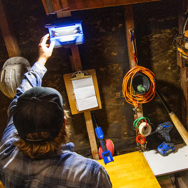 Kobalt 40-volt 2200-Lumens LED Battery-Operated and plug-in Rechargeable Portable Work Light, KBL 1040-03 #5192701  *HD2507, Retail: $99.98, FINAL PRICE: $49.99 + TAX