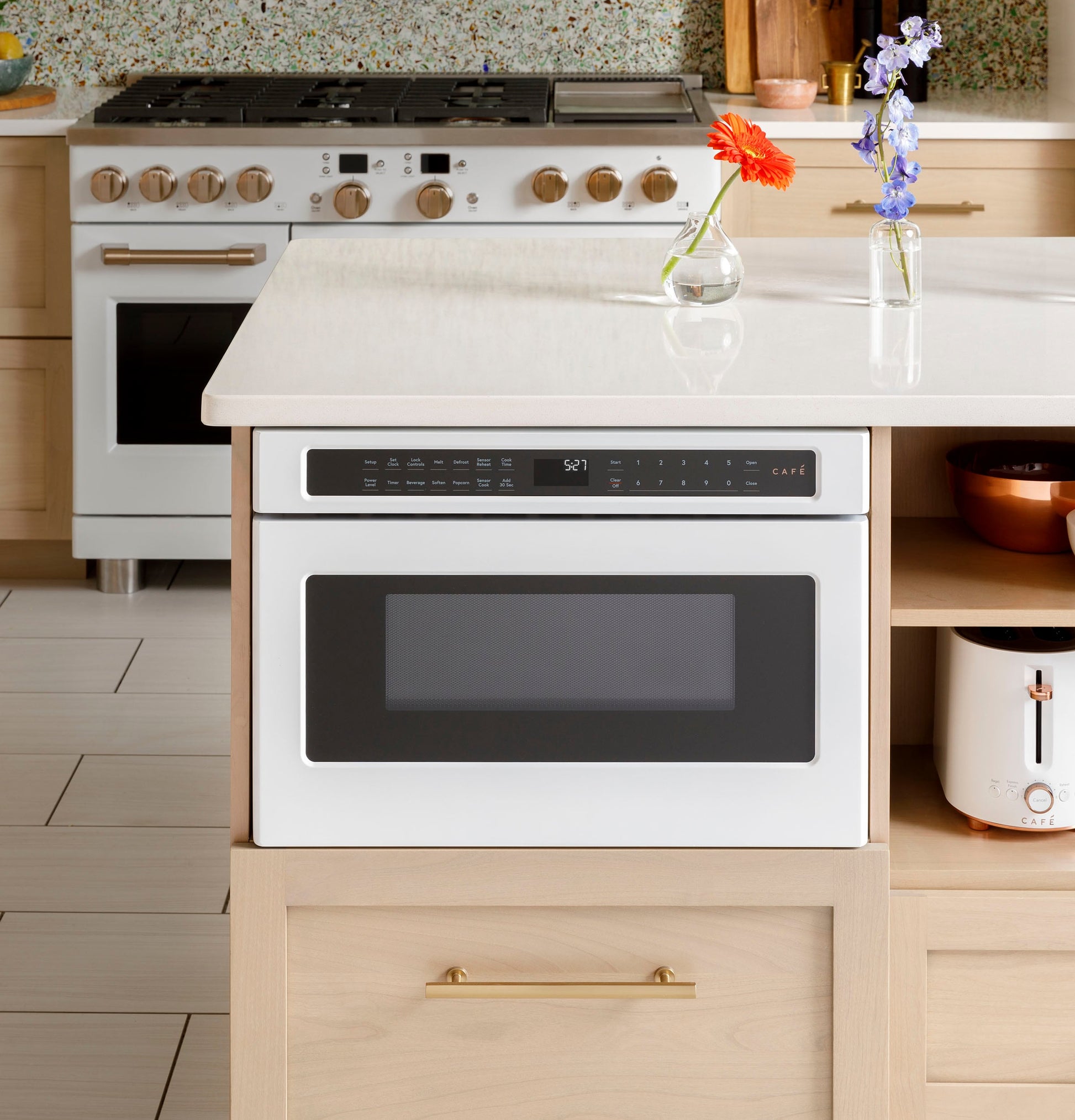 Cafe 23.9-in 1.2-cu ft 1000 -Watt Microwave Drawer ( Matte White )