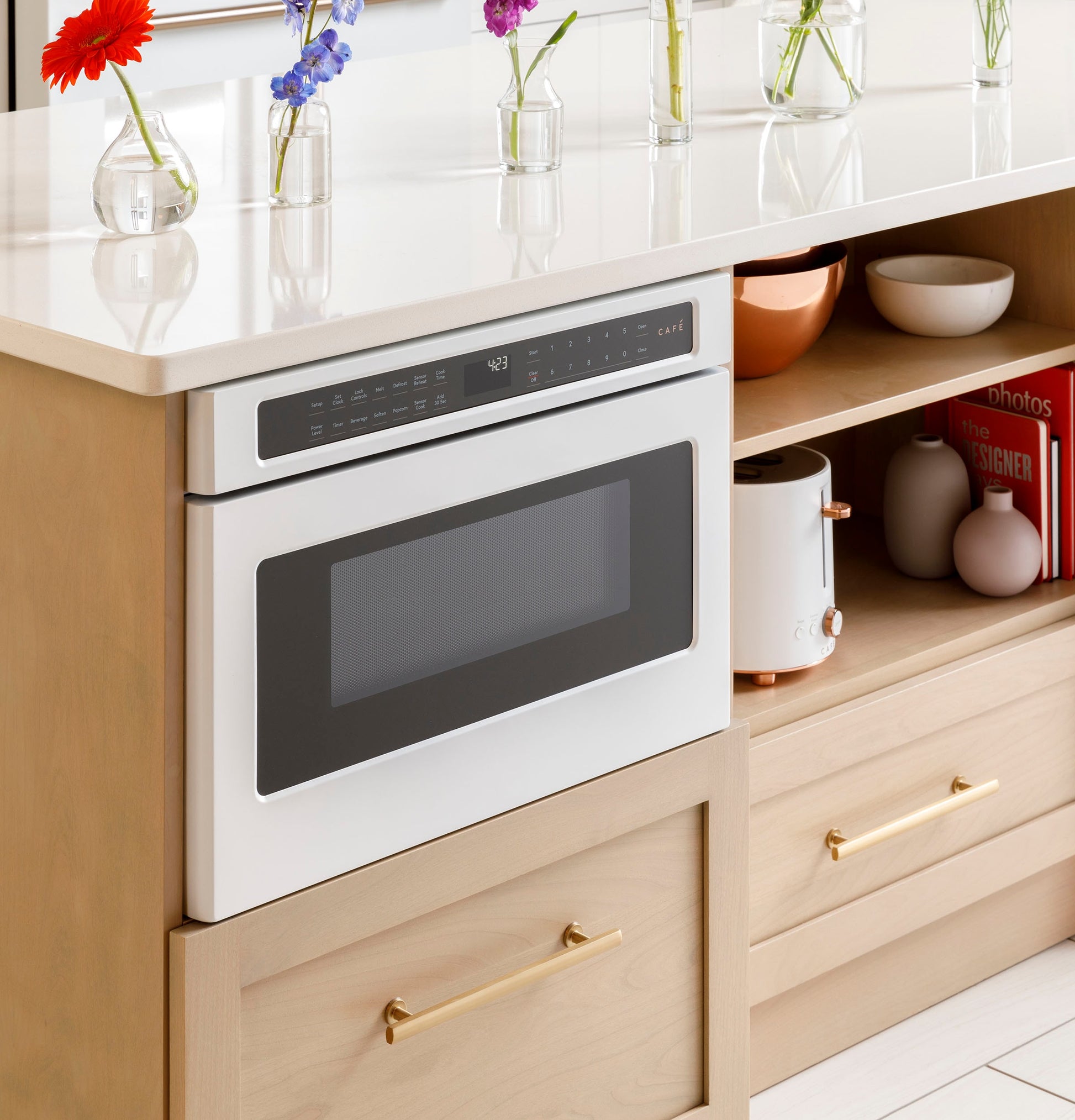 Cafe 23.9-in 1.2-cu ft 1000 -Watt Microwave Drawer ( Matte White )