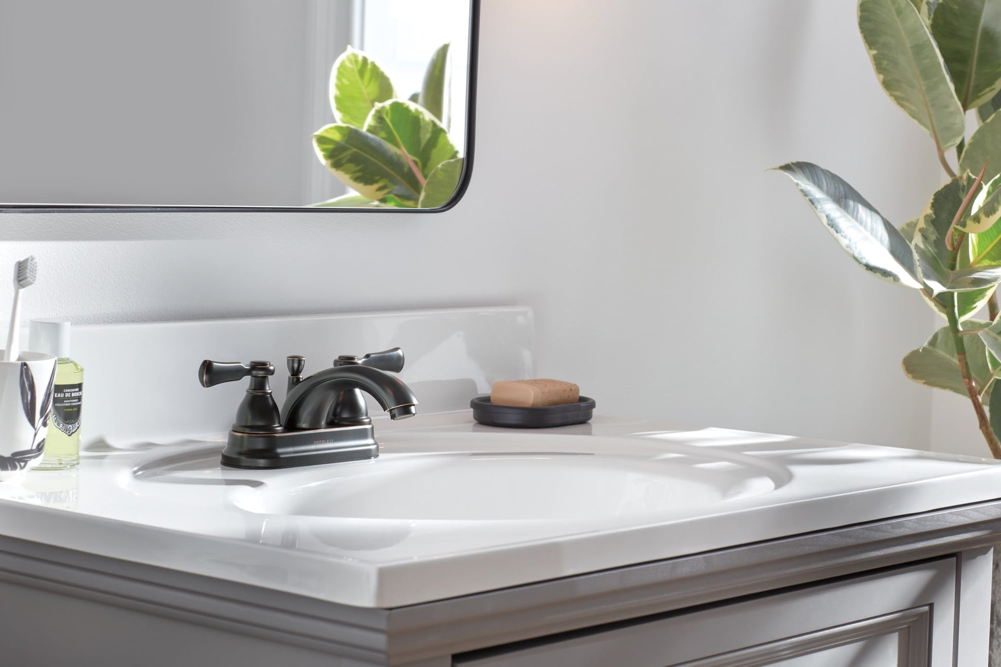 Peerless Elmhurst Two-Handle Centerset Bath Faucet in Oil Rubbed Bronze