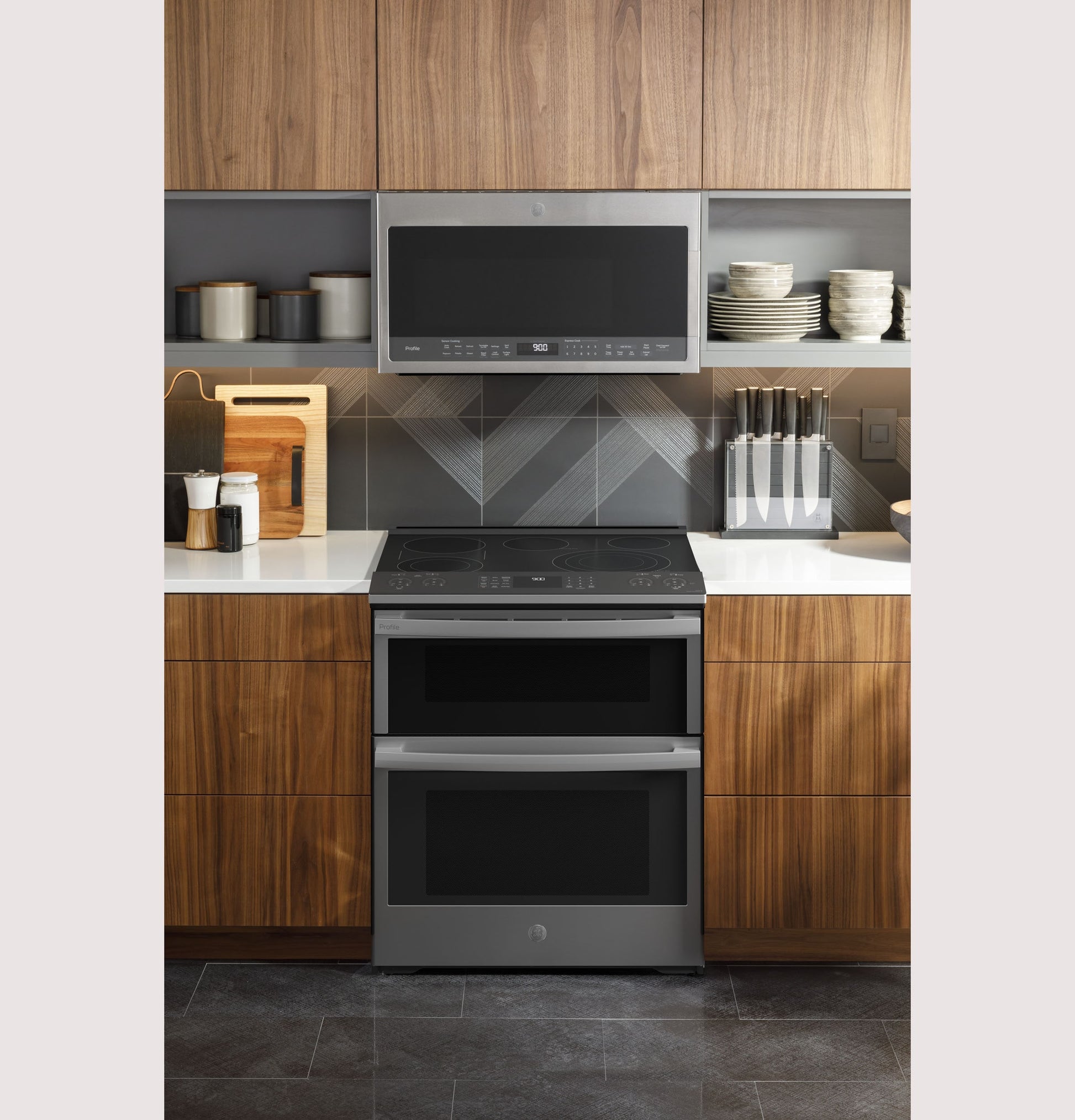GE Profile 30-in Glass Top 5 burners 4.4-cu ft / 2.2-cu ft Air Fry Convection Oven Slide-In Double Oven Electric Range ( Fingerprint Resistant Stainless Steel )