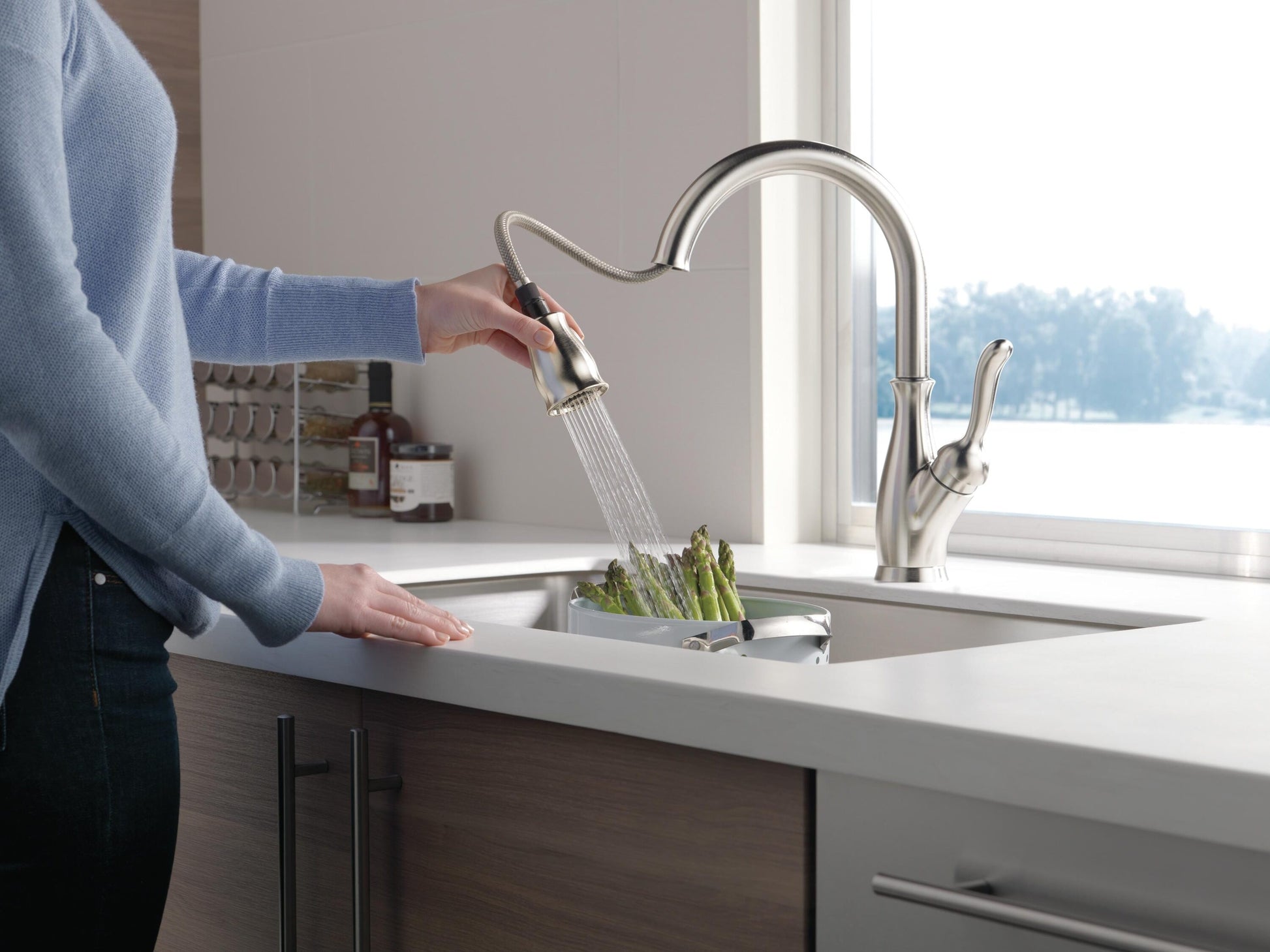 Delta Leland Single Handle Pull-Down Kitchen Faucet with ShieldSpray Technology in Spotshield Stainless Steel, 9178-SP-DST, MRSP: $247.09, FINAL PRICE: $99.99 + TAX