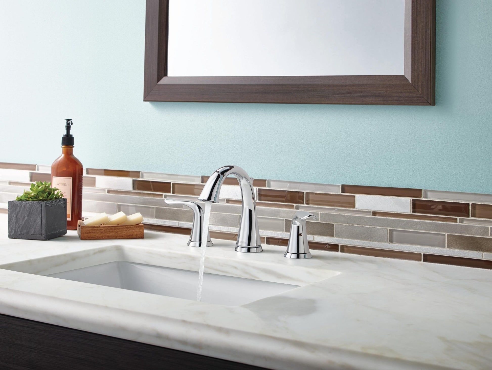 Delta Lahara Chrome Widespread 2-handle WaterSense Mid-arc Residential Handle Bathroom Sink Faucet with Drain, 3538-MPU-DST, MSRP: $442, FINAL PRICE: $119.99 + TAX