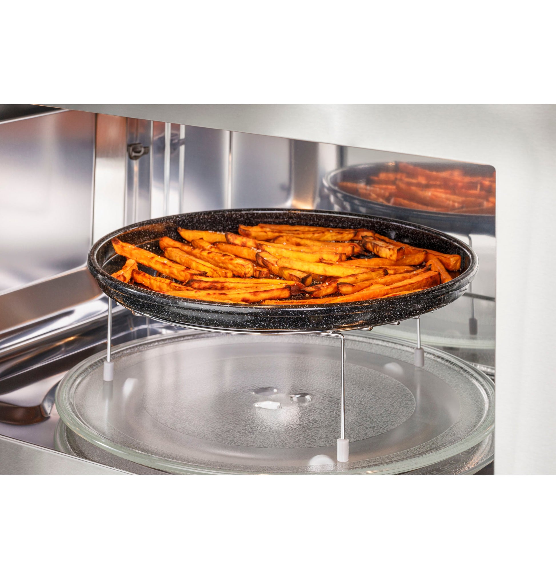 GE Profile 1.7-cu ft Air Fry Over-the-Range Convection Microwave with Sensor Cooking (Black)