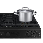 Samsung Bespoke 30-in 5 burners 6-cu ft Air Fry Convection Oven Slide-In Natural Gas Range ( White Glass )