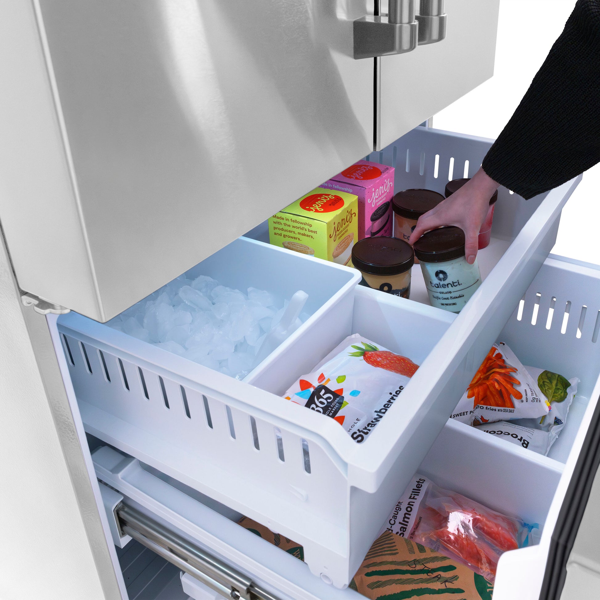 ZLINE KITCHEN & BATH Standard-Depth 28.9-cu ft 3 -Door 36-in Wide with Dual Ice Maker ( Stainless Steel with Stainless Steel Handle ) ENERGY STAR Certified
