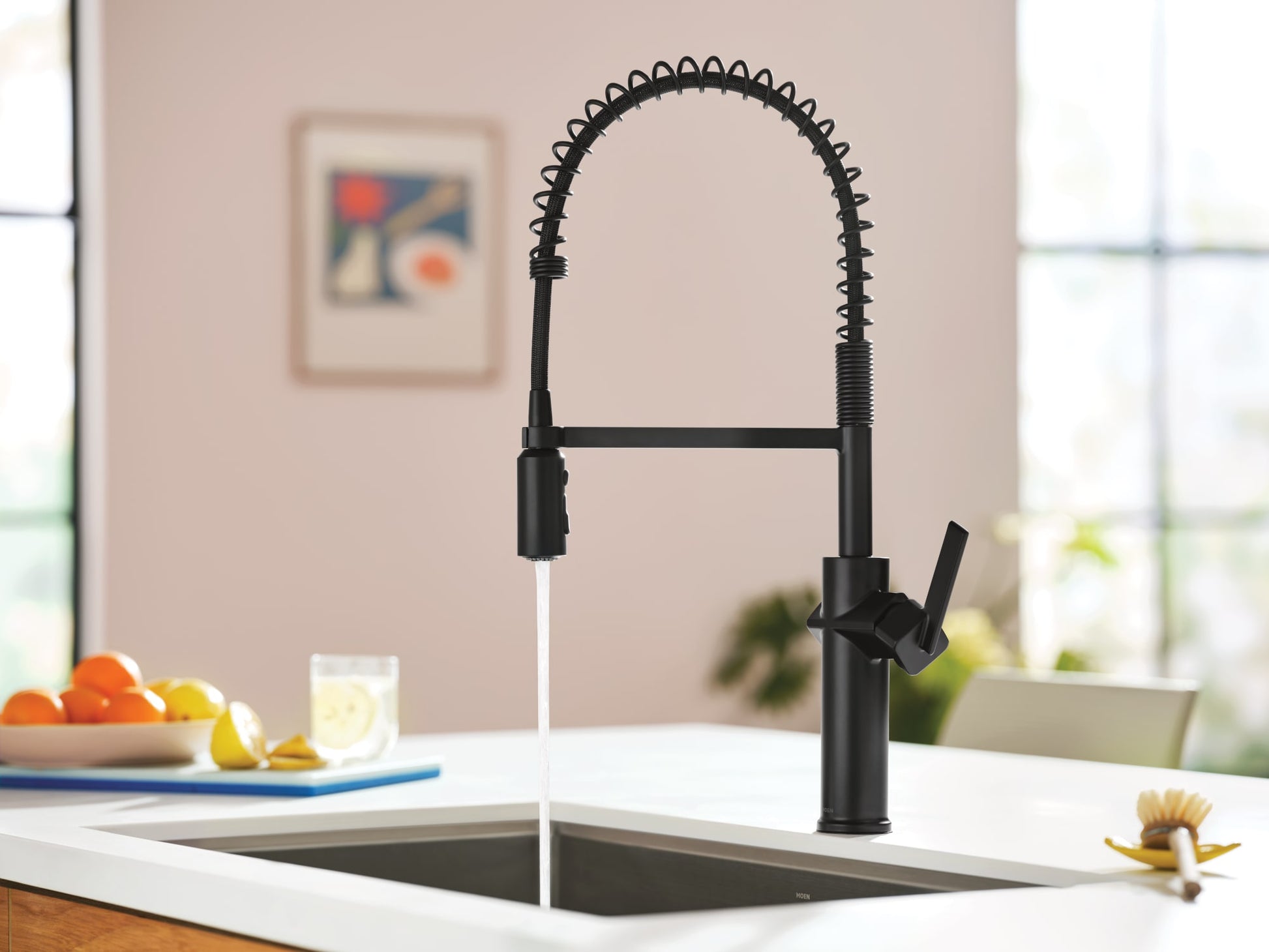 Moen Joric Matte Black Single Handle Deck-mount Pull-down Kitchen Faucet with Sprayer (Includes Deck Plate)