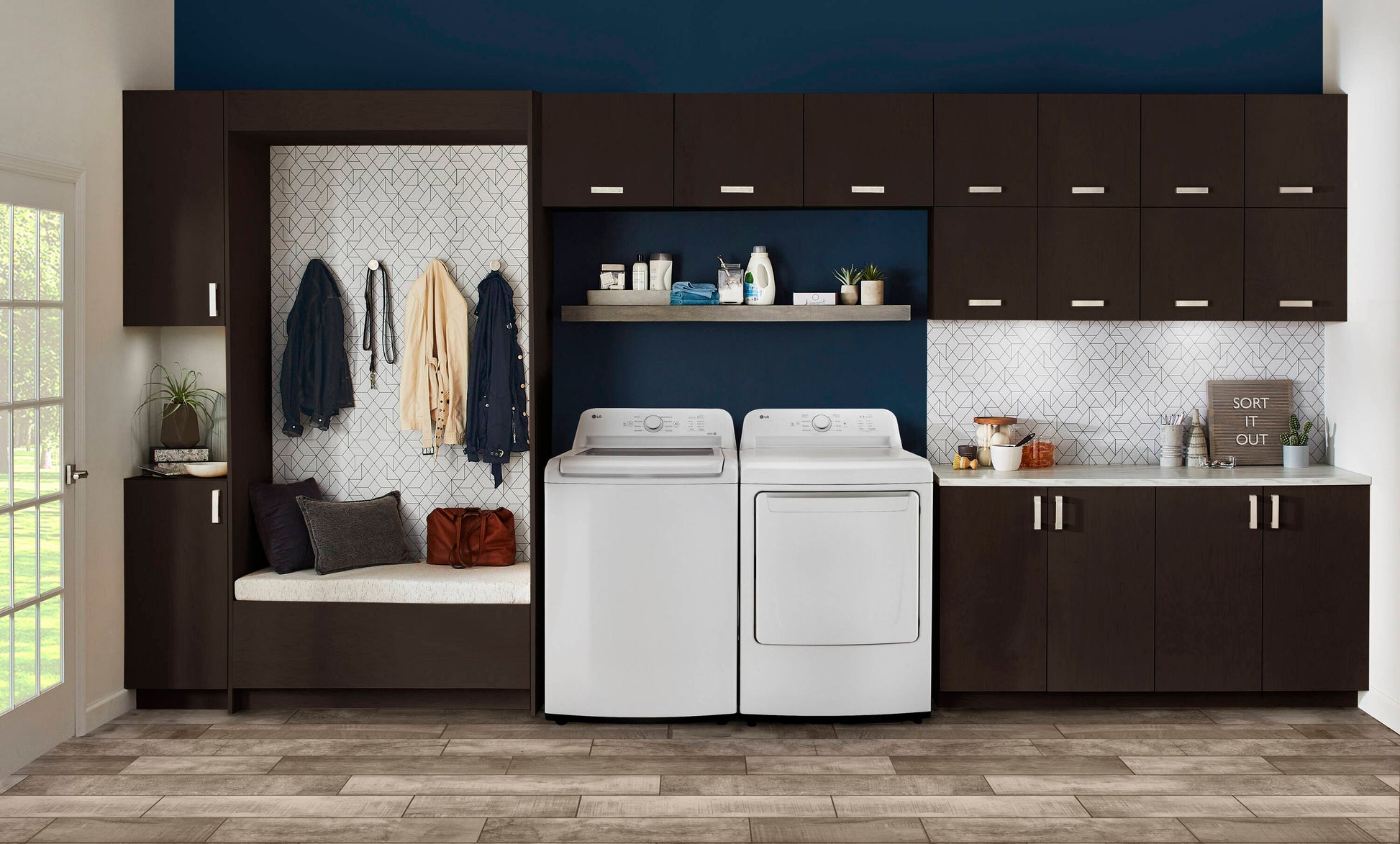 LG 7.3-cu ft Vented Electric Dryer ( White )