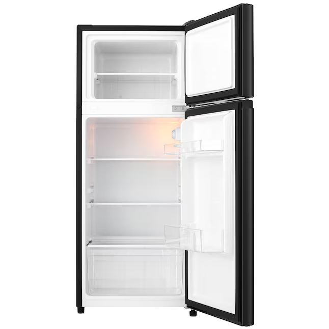Hisense 4.4-cu ft Mini Fridge with Freezer (Black), HRT044AAE *JR2512, Retail: $349.00, FINAL PRICE: $219.99 + TAX