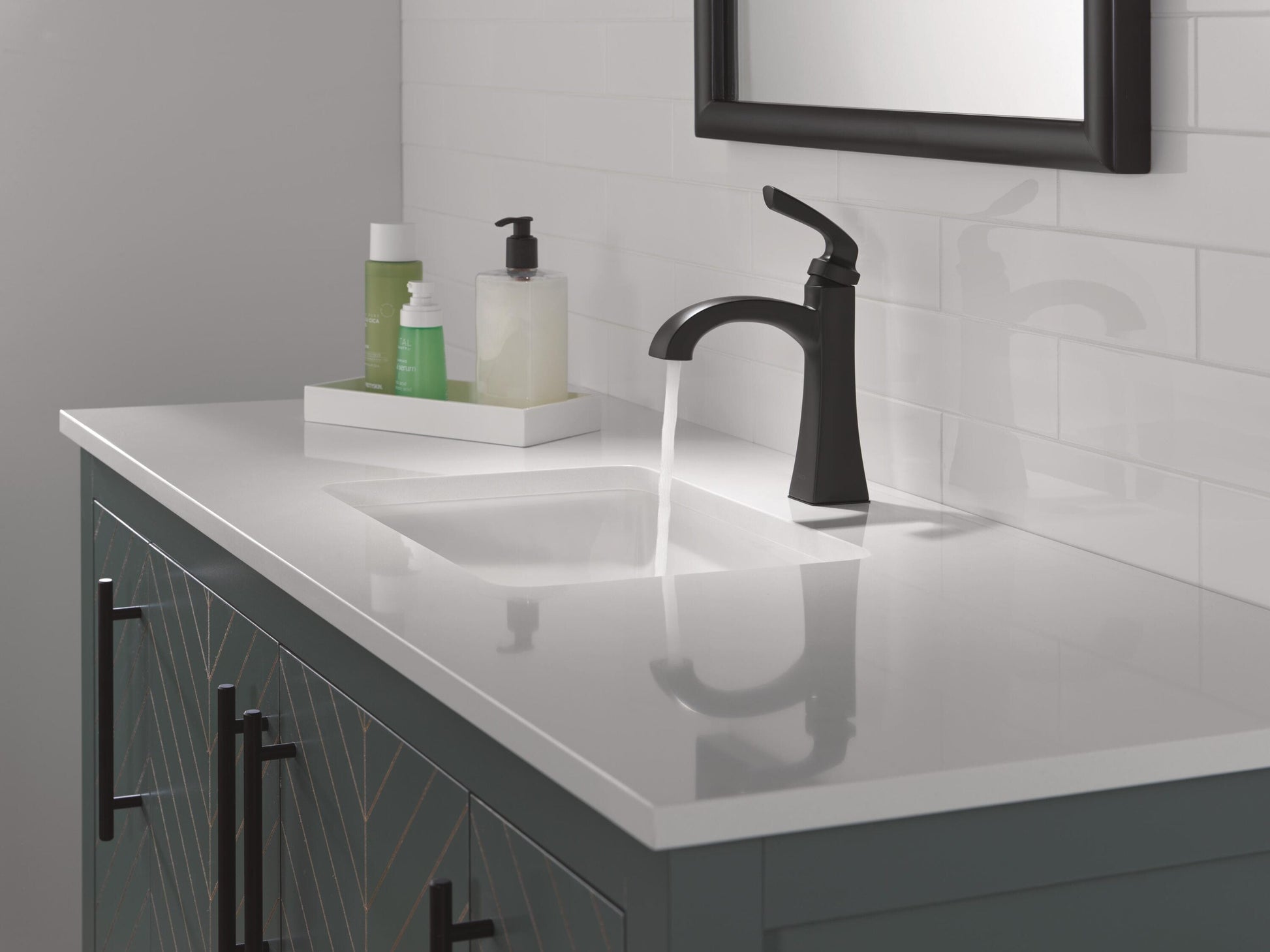 Delta Lacey Matte Black Single hole 1-handle WaterSense Mid-arc Residential Handle Bathroom Sink Faucet with Drain with Deck Plate